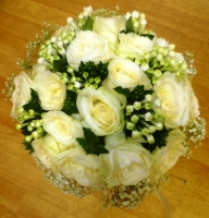 BR5 BRIDAL BOUQUET ROSES AND BOUVARDIA